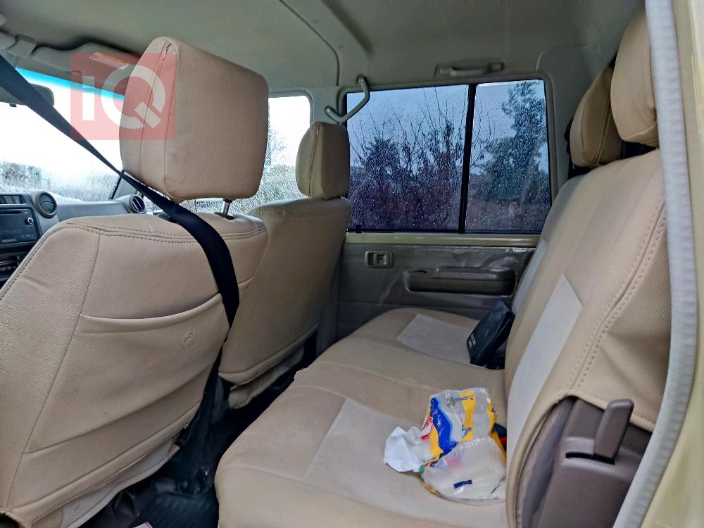 Toyota Land Cruiser 70